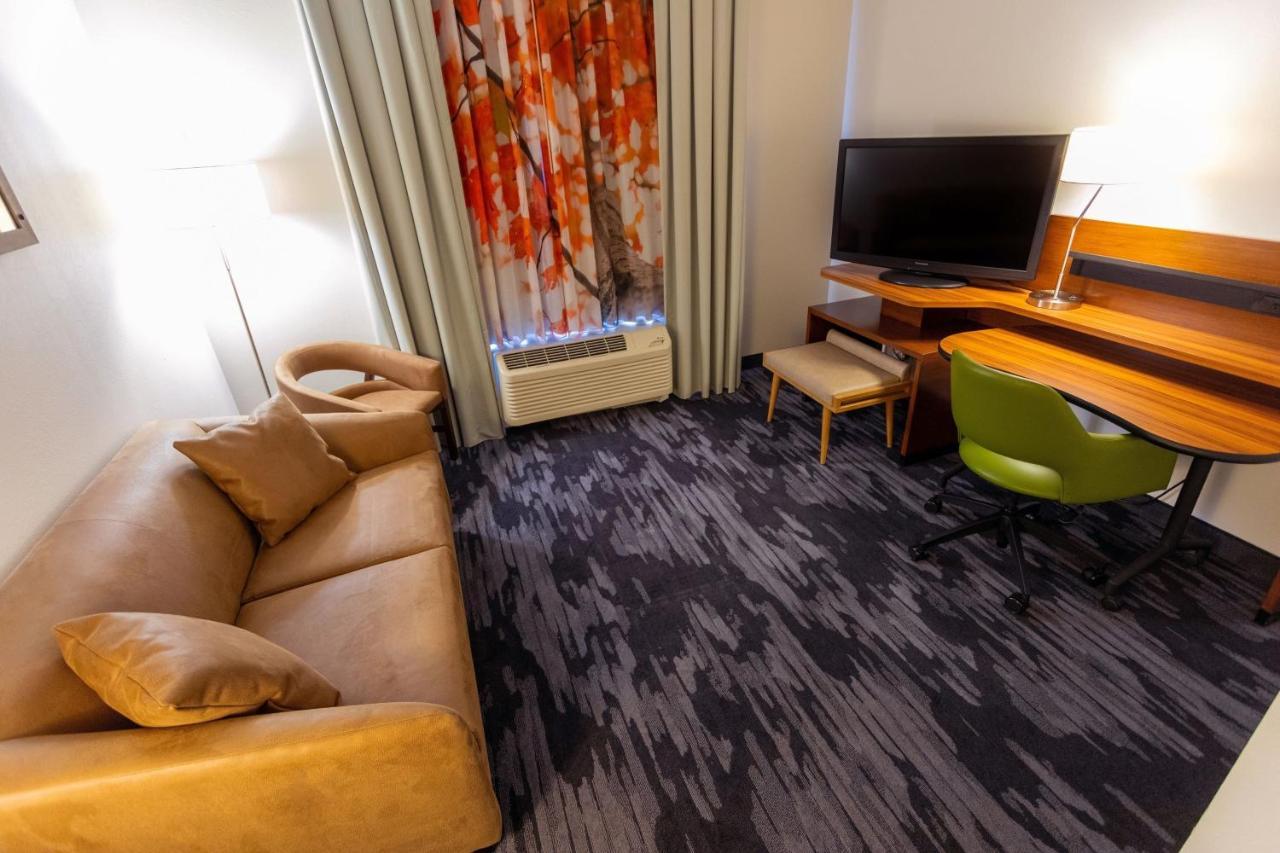 Fairfield Inn & Suites By Marriott Athens I-65 Экстерьер фото