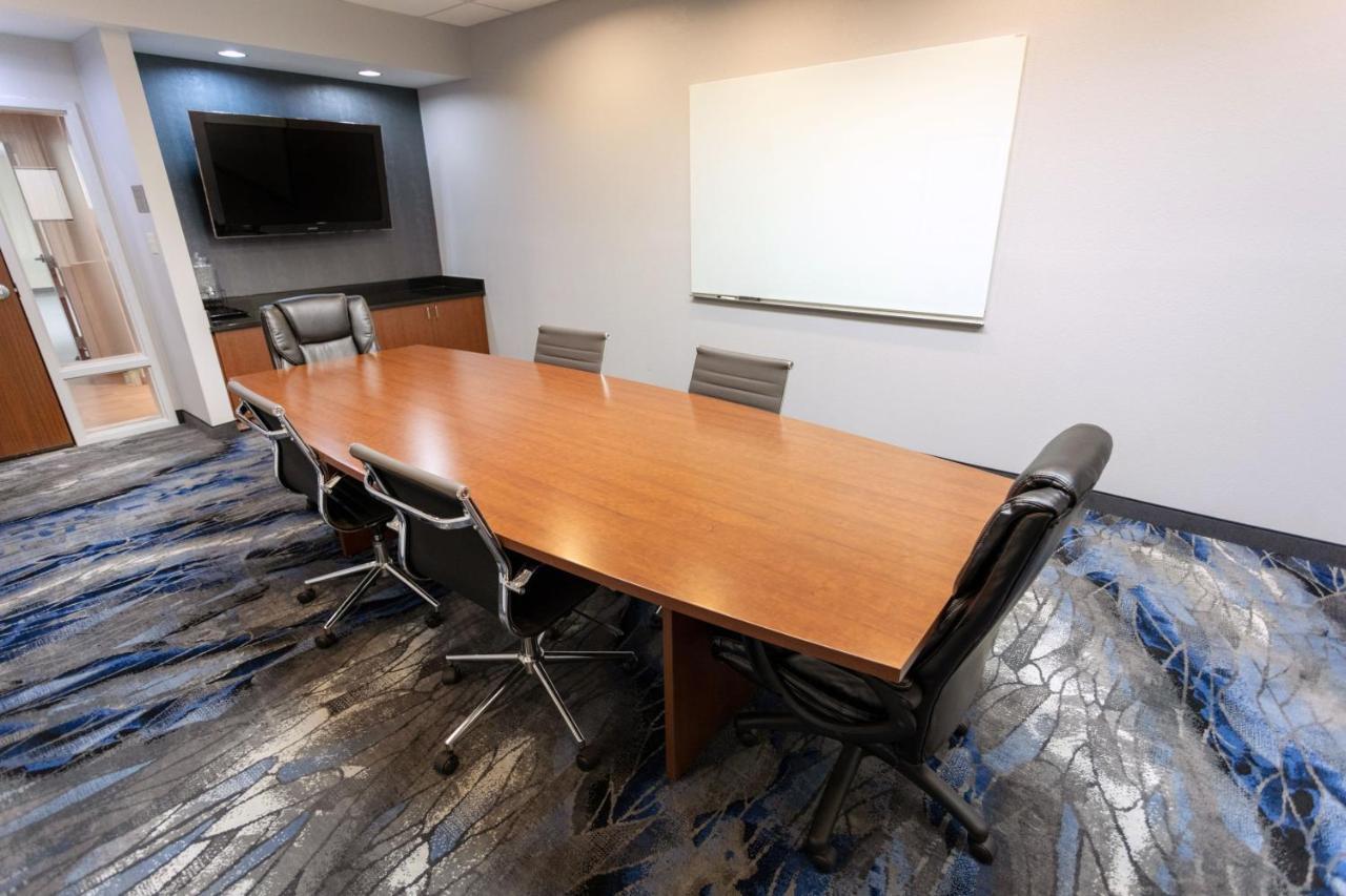 Fairfield Inn & Suites By Marriott Athens I-65 Экстерьер фото