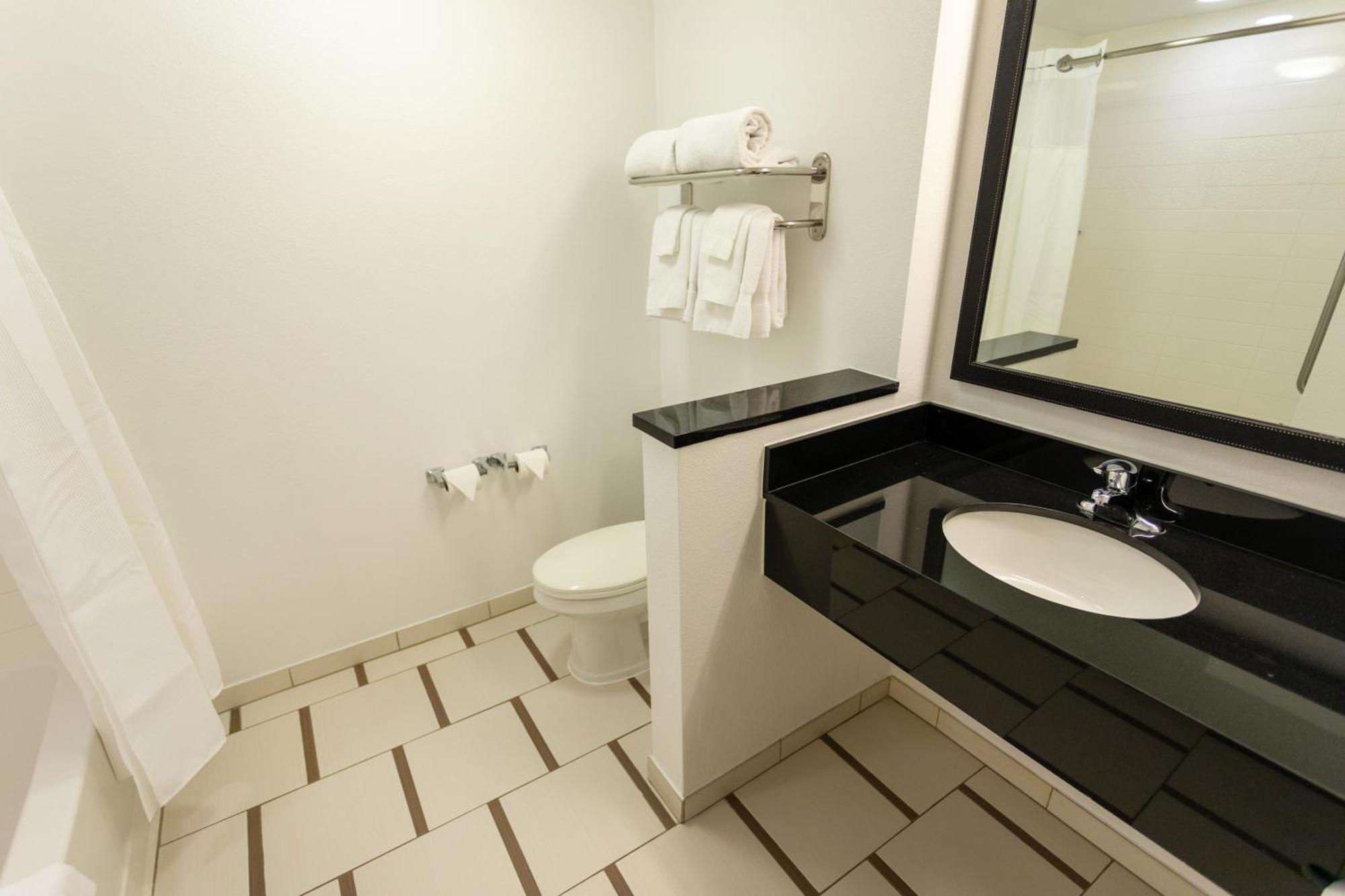 Fairfield Inn & Suites By Marriott Athens I-65 Экстерьер фото