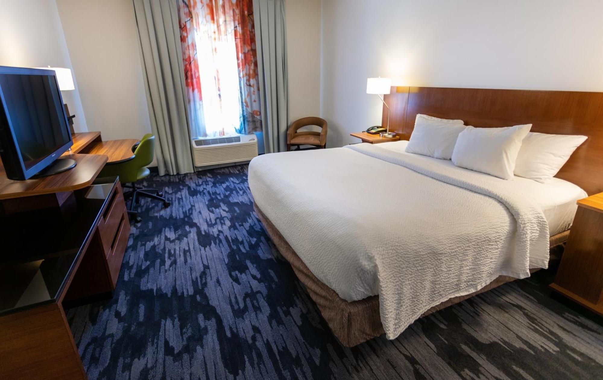 Fairfield Inn & Suites By Marriott Athens I-65 Экстерьер фото